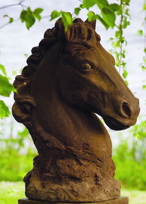 điêu khắc tượng ngựa trang trí nhà 